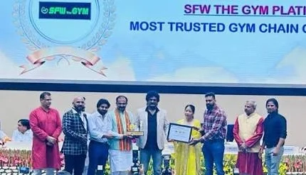 Most Trusted Gym Chain of the Year by Ms. Mary Kom